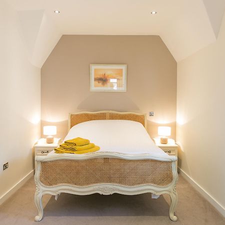 Riverside Stamford Stays Ngoại thất bức ảnh