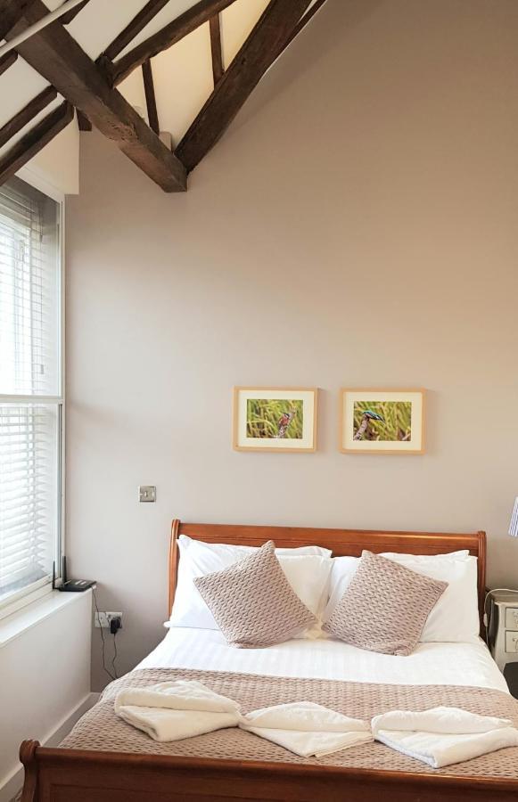 Riverside Stamford Stays Ngoại thất bức ảnh