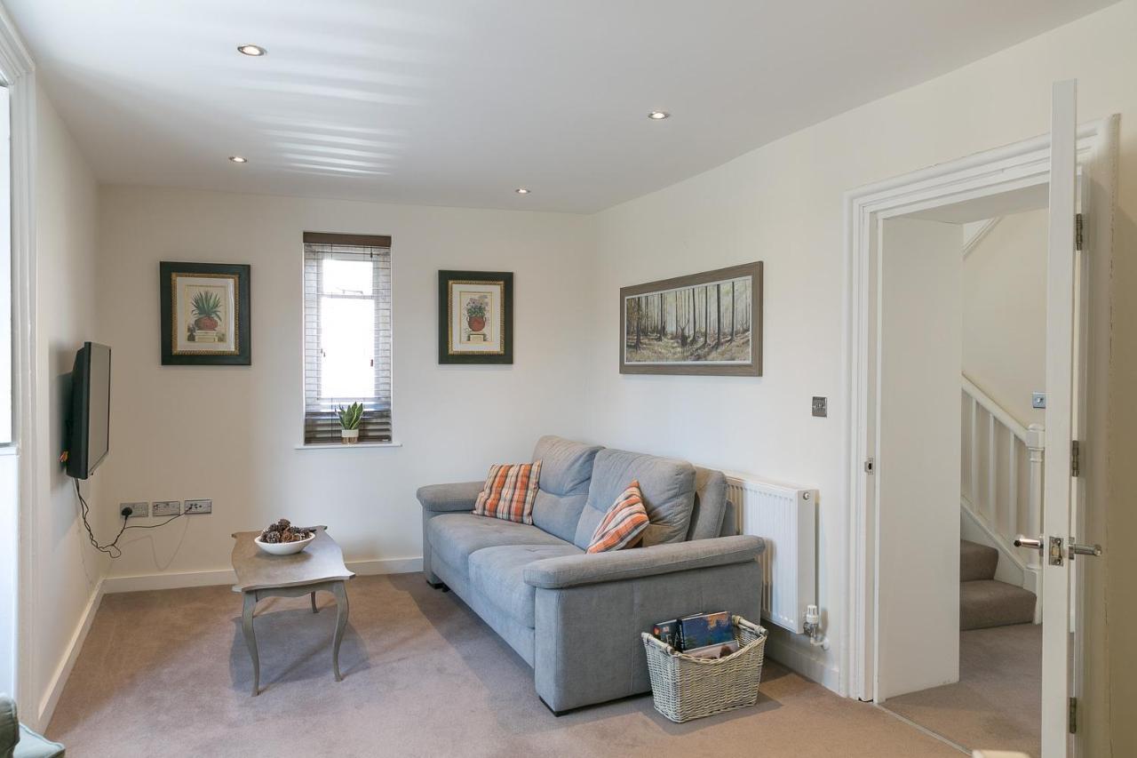 Riverside Stamford Stays Ngoại thất bức ảnh