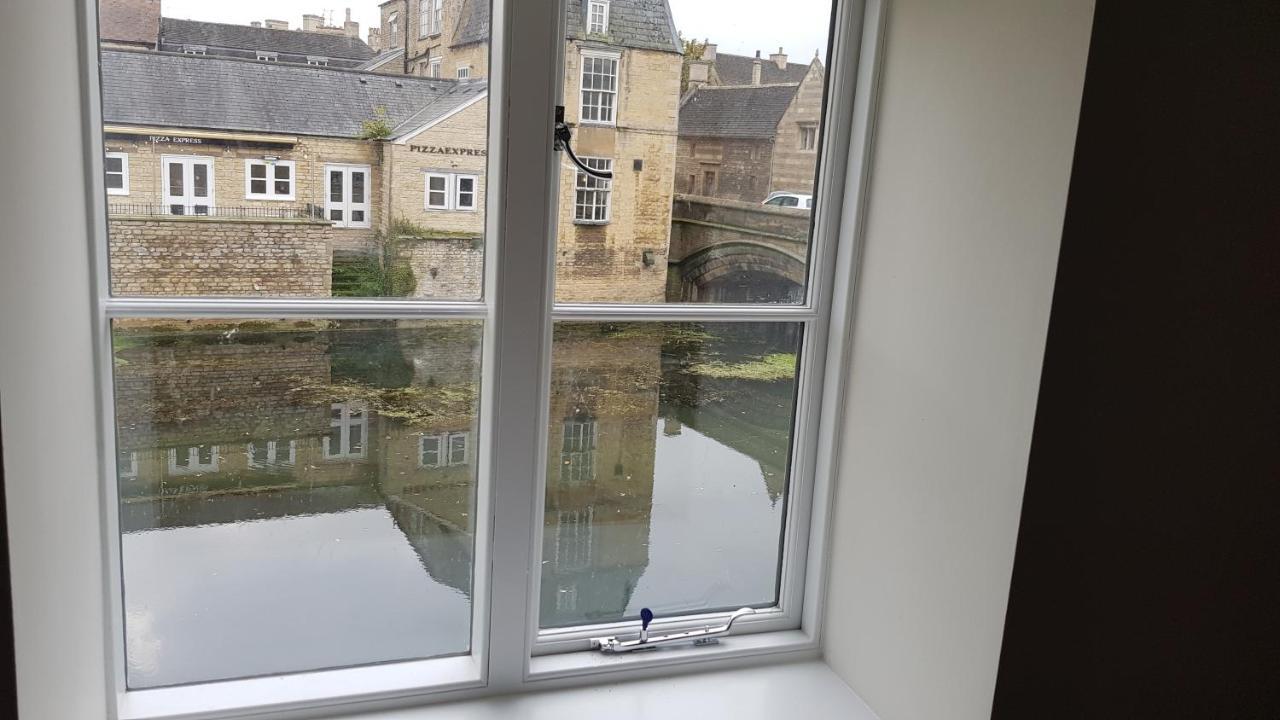 Riverside Stamford Stays Ngoại thất bức ảnh
